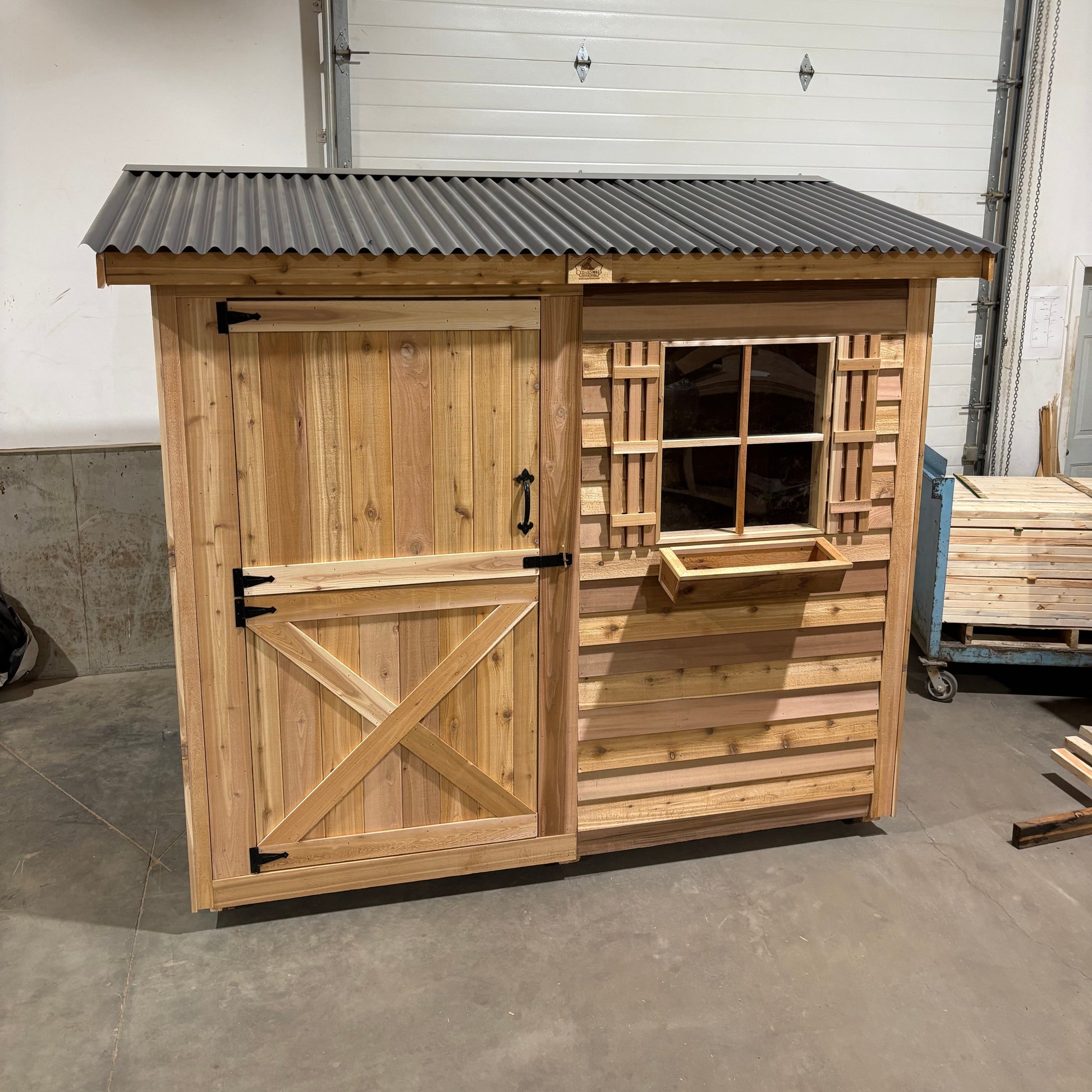lean to shed with metal roof. 8x4 size